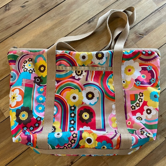 Lesportsac Bags Lesportsac Juke Box Tote Poshmark